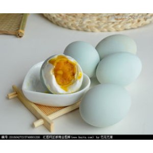 流油咸鸭蛋